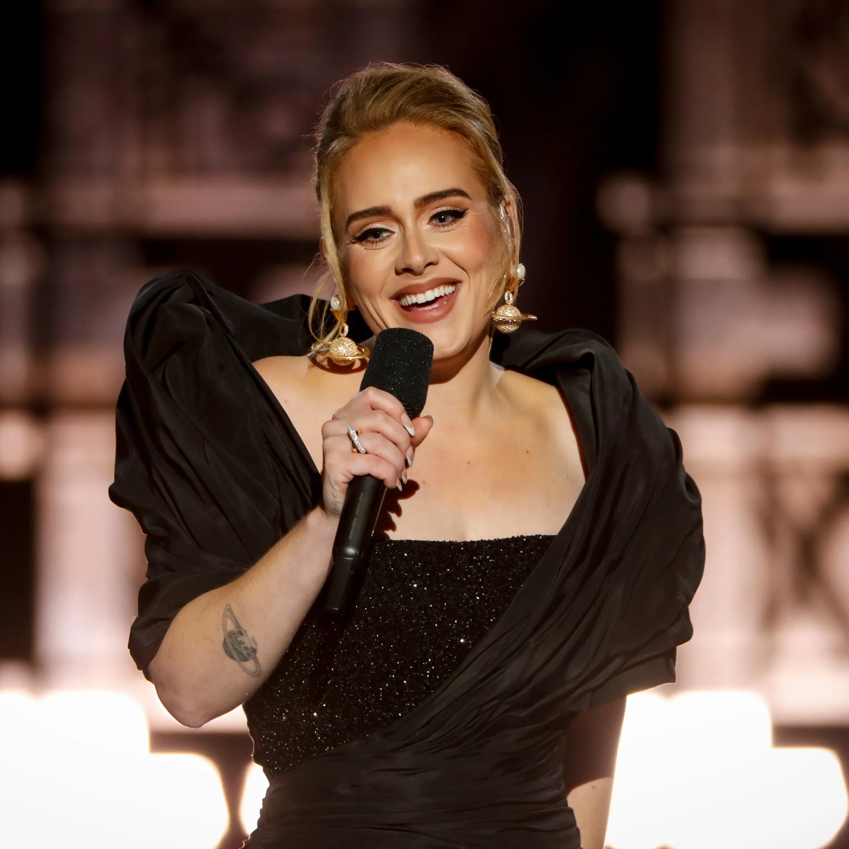 Adele Returns To The Stage After 5-Year Break